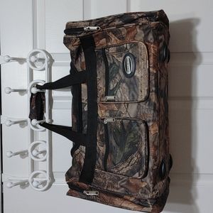 🌊 NWOT Pacific Duffle Bag